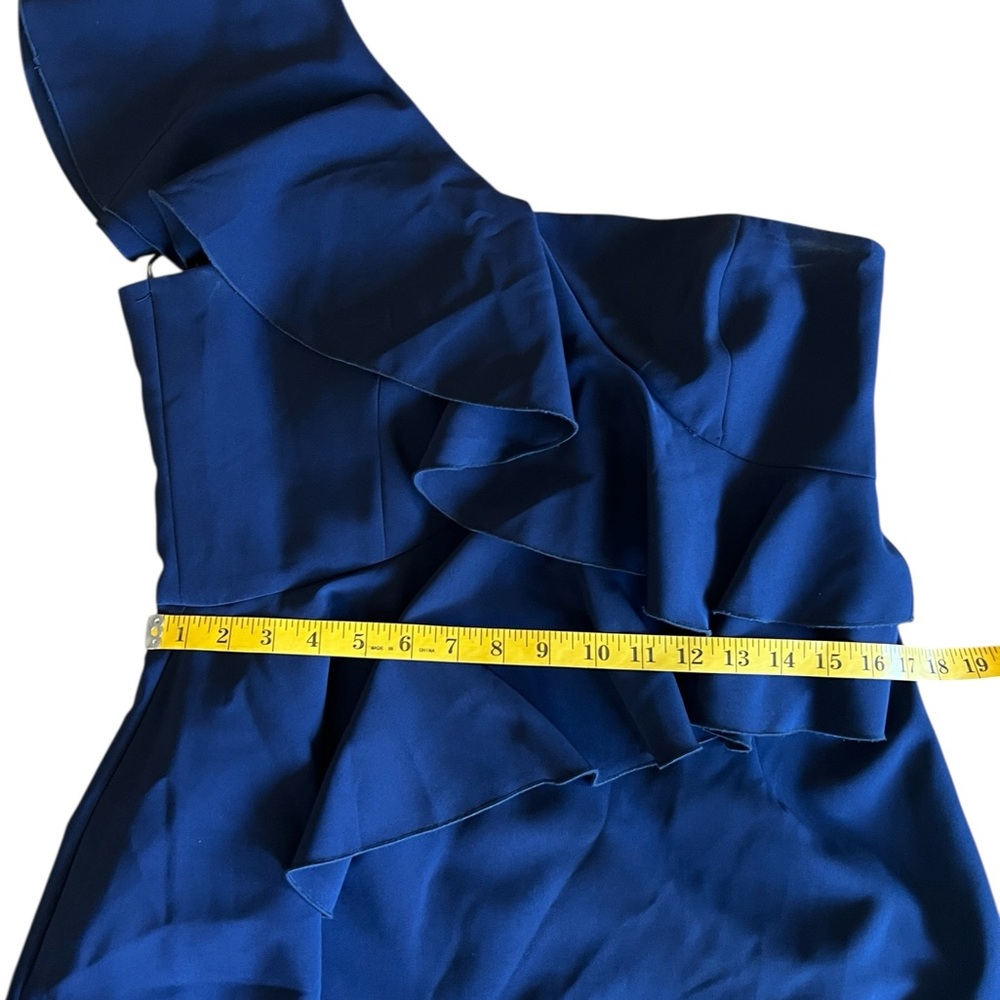 TRINA TURK Indigo Navy Blue One-Shoulder Waterfall Ruffle 12 Gown Special Event - Picture 11 of 13